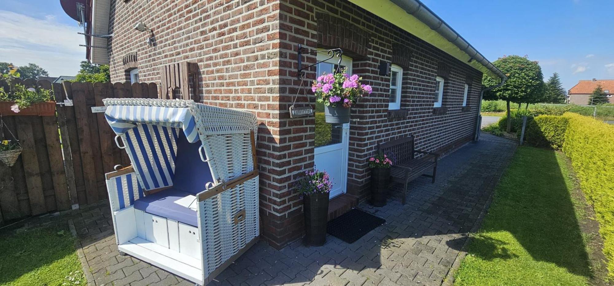 Ferienwohnung Haus Moorblick Mit Garten In Kanallage Wiesmoor Eksteriør billede